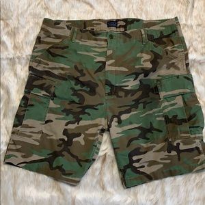 Levi’s Cameo Cargo Shorts